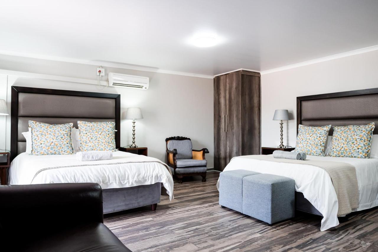 Villa Gracia Guesthouse Клерксдорп Экстерьер фото